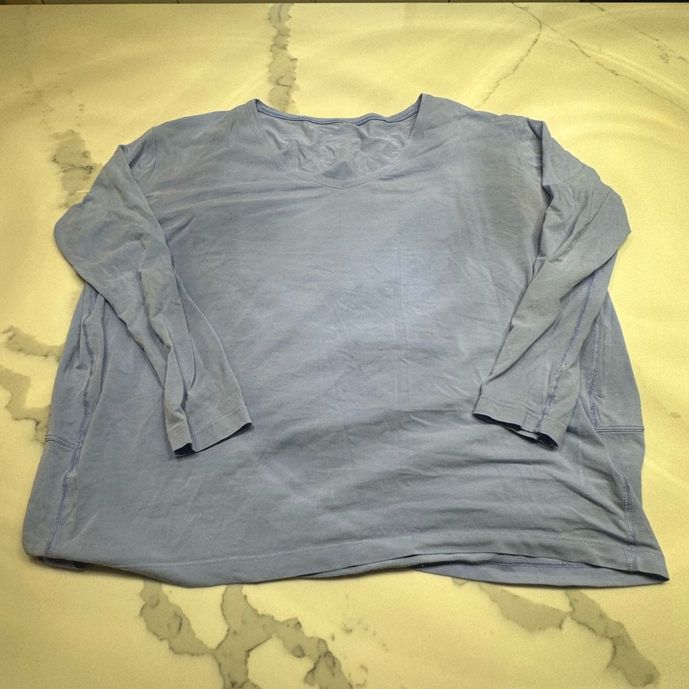 Lululemon All Yours 3/4 Sleeve Shirt in Periwinkle Size 8